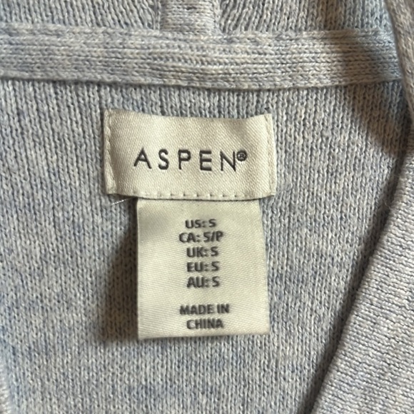 💕Cute Hoodie💕 - Picture 4 of 5